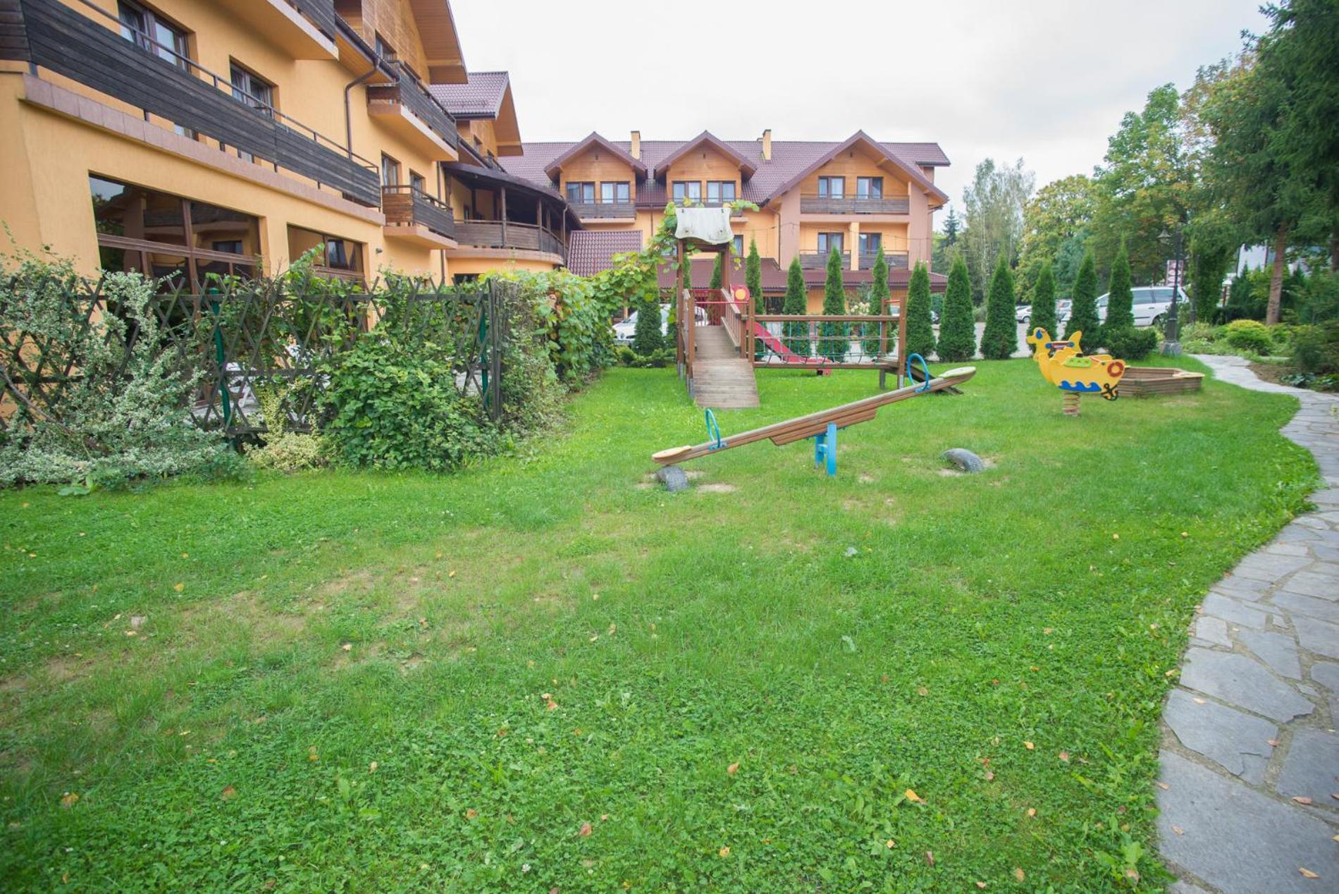 Hotel Karino Spa โปลันชิกค์ ภายนอก รูปภาพ