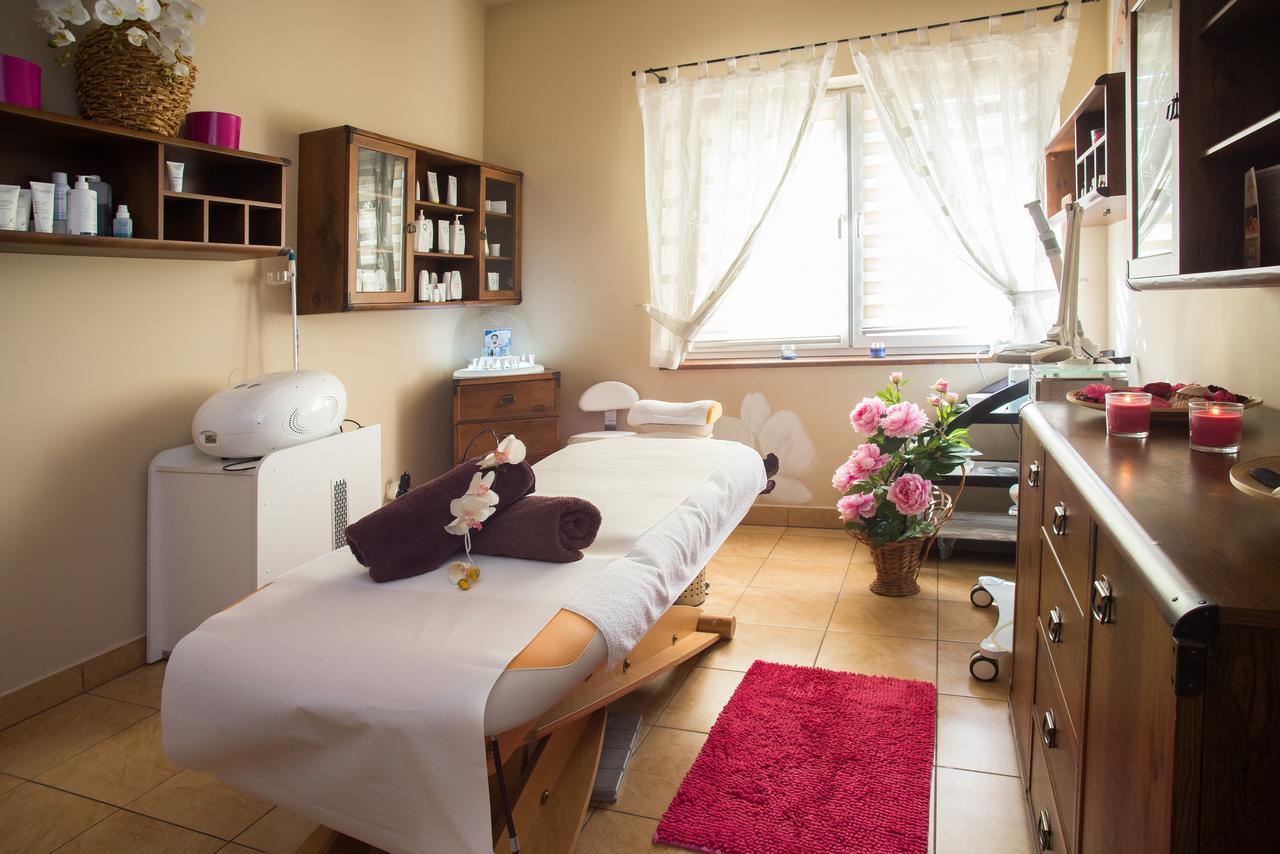 Hotel Karino Spa โปลันชิกค์ ภายนอก รูปภาพ