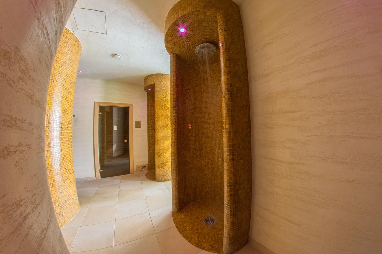 Hotel Karino Spa โปลันชิกค์ ภายนอก รูปภาพ
